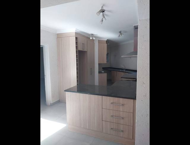 3 BEDROOM PROPERTY TO RENT IN BENONI AH